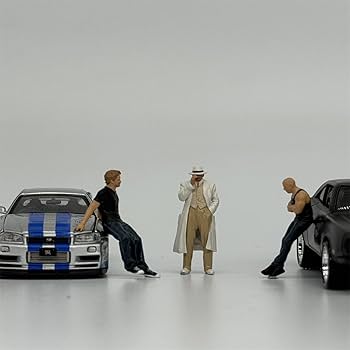 1/18 ヌミック　フィギュア3体　ソファ付き　1/64より大　ミニカーに 完成品 1/18 1170 ヌミック フィギュア リアルフィギュア 3D